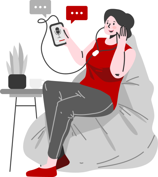 Mujer sentada en un puf hablando por teléfono con un micrófono de podcast y burbujas de chat